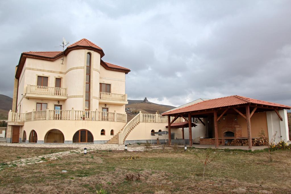 Tsaghkunq Guest House Севан Екстериор снимка
