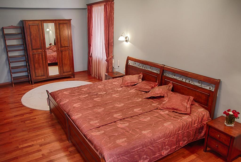 Tsaghkunq Guest House Севан Стая снимка